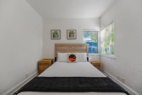 Alani Bay Villas — hotel room