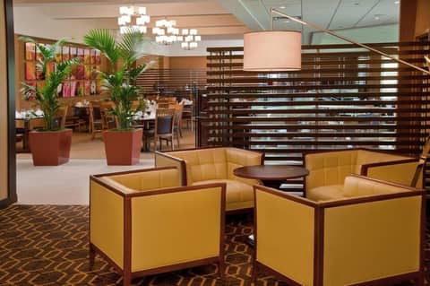 Sheraton Westport Plaza — lounge