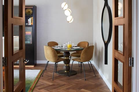 Cheval Gloucester Park at Kensington — meeting room