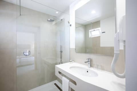 Ancora Park - Sunplace Hotels & Resorts — bathroom