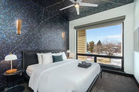 The Berkeley Hotel — hotel room