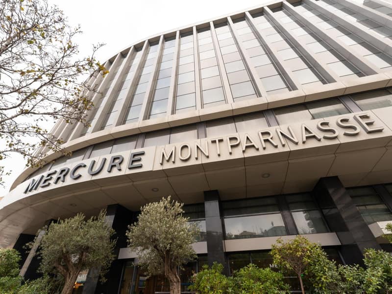 Mercure Paris Gare Montparnasse TGV — building