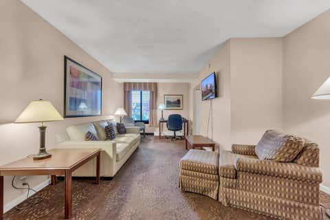 Buffalo Airport Hotel — photo 5