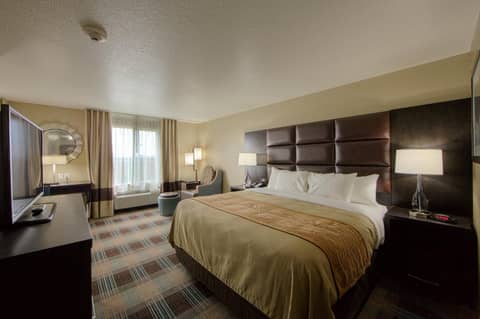 Comfort Inn & Suites Fort Worth West I-30 NAS JRB — hotel room
