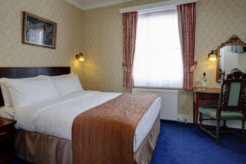 Best Western Swiss Cottage Hotel — hotel room