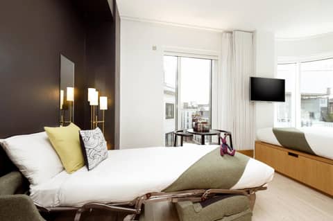 Wilde Aparthotels London Covent Garden — hotel room