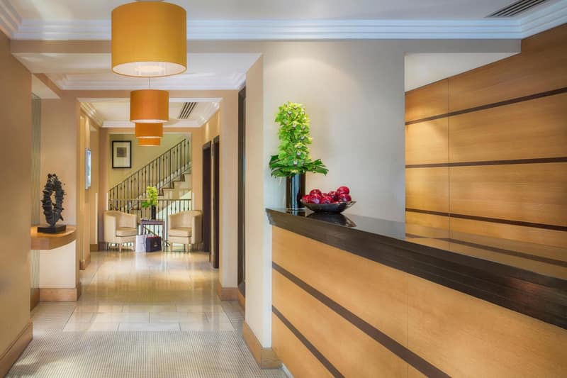 The Lowndes London - A Jumeirah Partner Hotel — recepcion & lobby