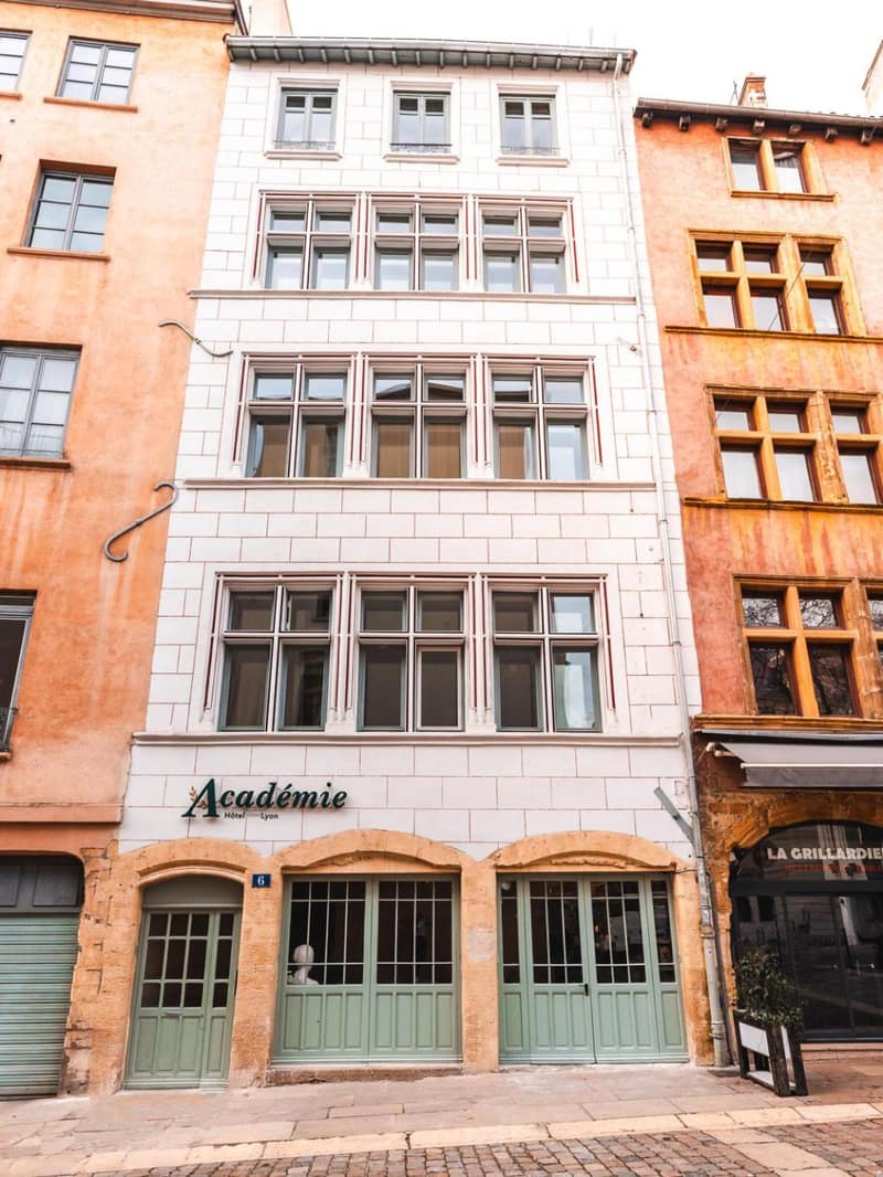 Académie Hôtel Lyon — building
