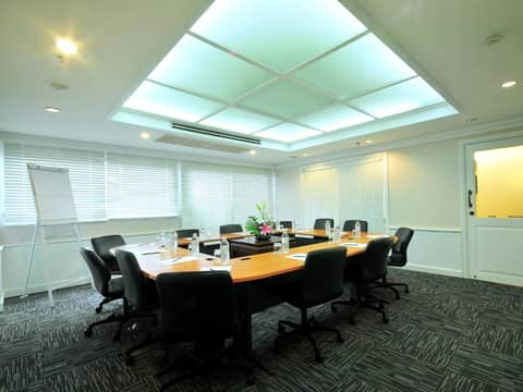Centre Point Plus Hotel Pratunam — meeting & event spaces