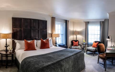 The Bloomsbury Hotel — hotel room