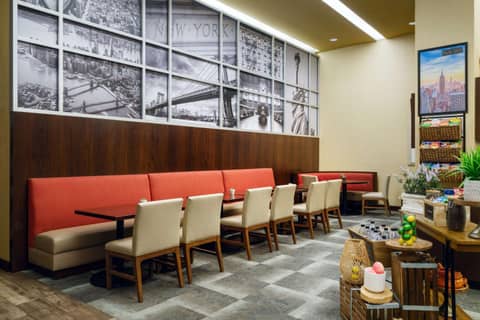 Hilton Garden Inn West 35th Street — photo 4