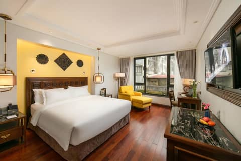 Lucien Hanoi Lakeside Hotel & Rooftop — photo 2