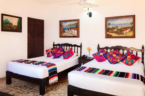 Hotel Posada De Roger - Near Los Muertos Beach — photo 4