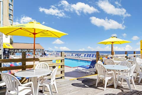 Ocean Annie's Resorts — recepcion & lobby