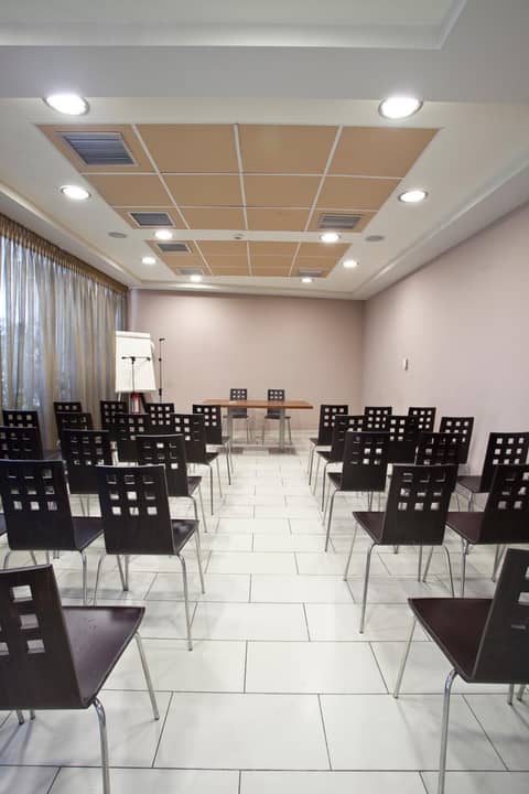 Crystal City Hotel — meeting & event spaces