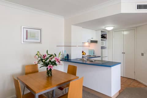 Oaks Gold Coast Calypso Plaza Suites — photo 2