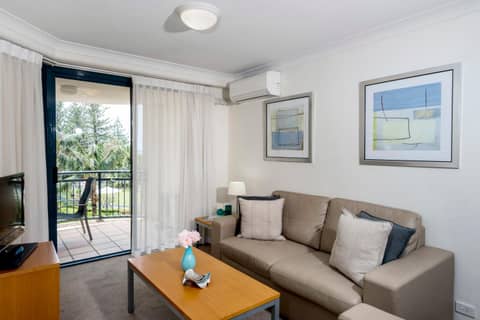 Oaks Gold Coast Calypso Plaza Suites — photo 5