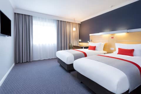 Holiday Inn Express London Limehouse by IHG — hotel room
