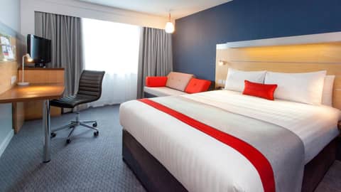 Holiday Inn Express London Limehouse by IHG — hotel room