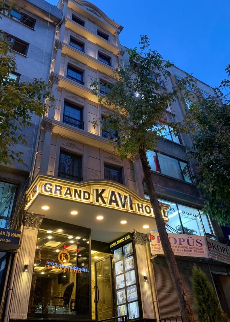 Grand Kavi Hotel — building