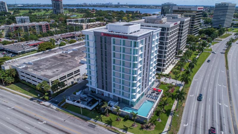 Hilton Garden Inn West Palm Beach I95 Outlets — building