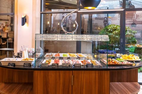 Continental Hotel Budapest — dining