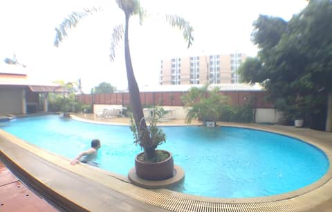 Narawan Hotel, Hua Hin — swimming pool