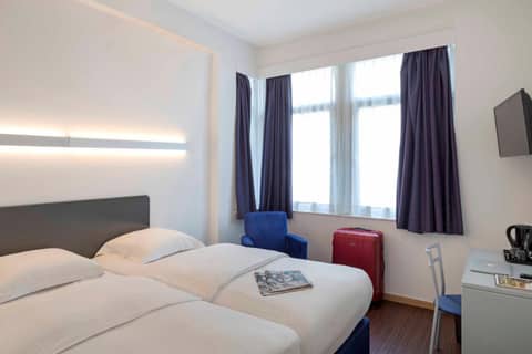 Hôtel Argus by happyCulture — hotel room