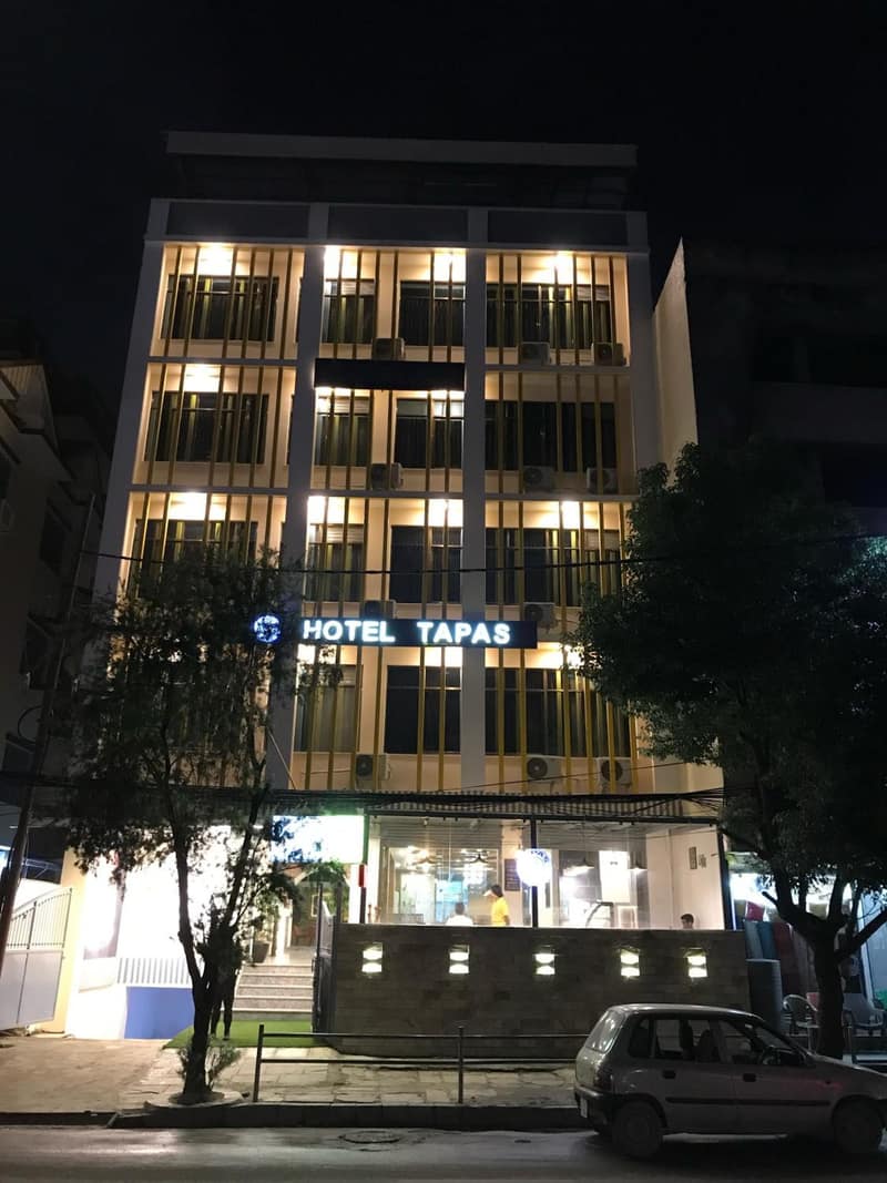 Hotel Tapas - Near Tribhuvan International Airport — building