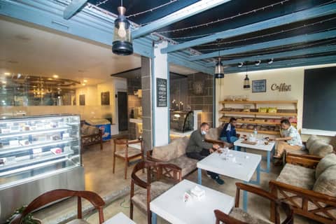 Hotel Tapas - Near Tribhuvan International Airport — lounge
