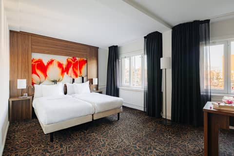 NYX Hotel Amsterdam Rembrandt Square — hotel room