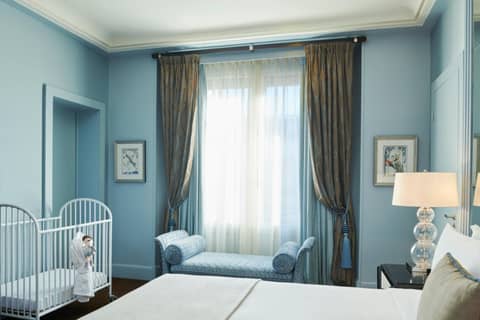 Prince de Galles a Luxury Collection hotel Paris — hotel room