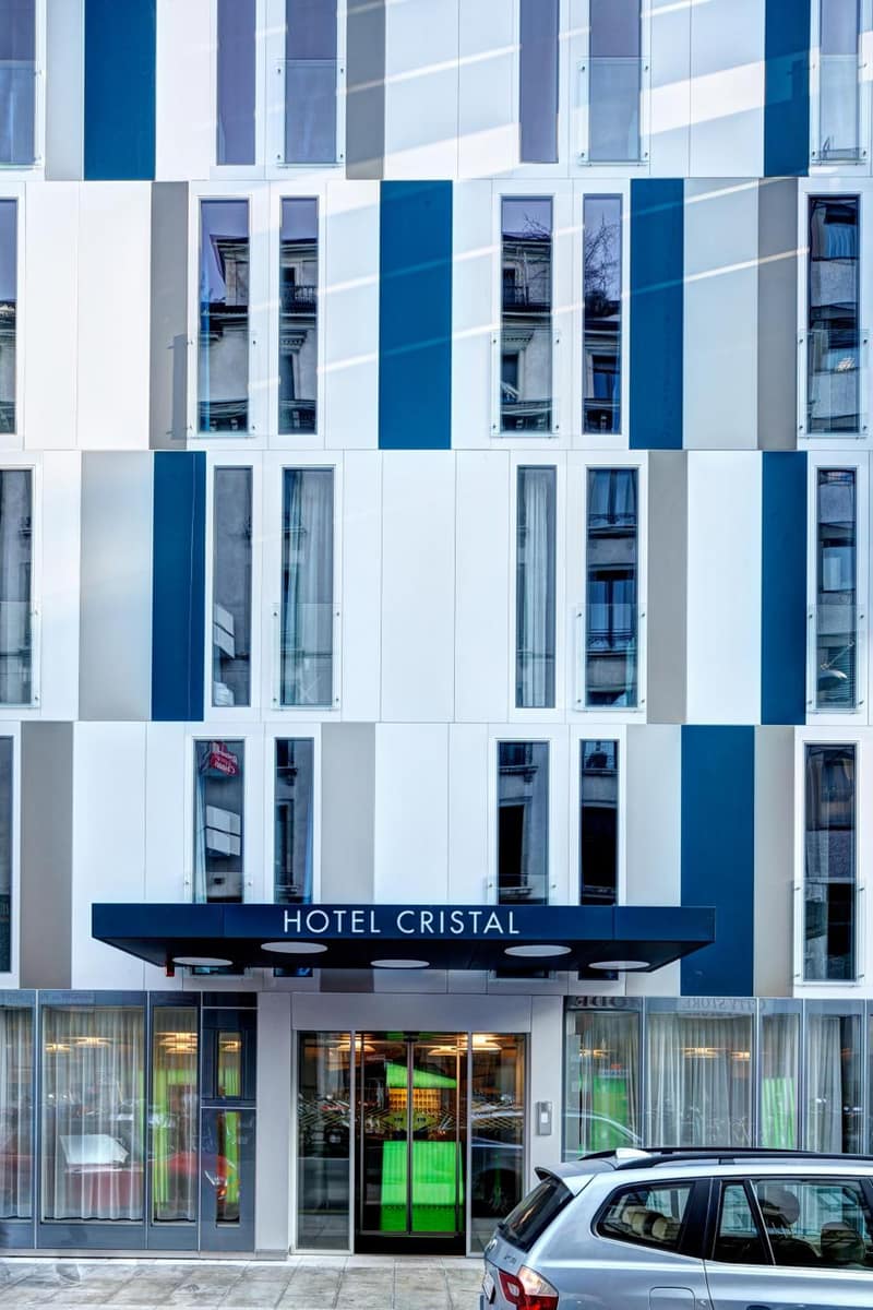Hotel Cristal Design — building