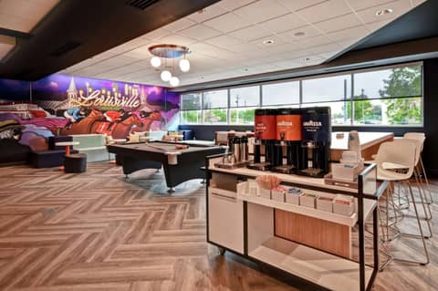 Tru By Hilton Louisville Airport — photo 6