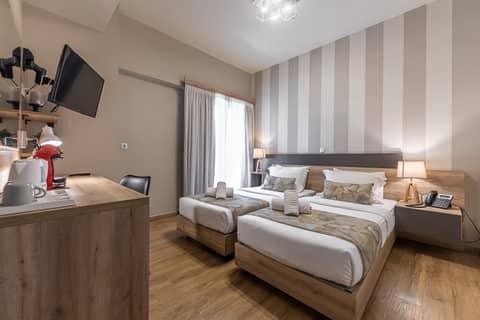 Hotel @Syngrou Fix — photo 2