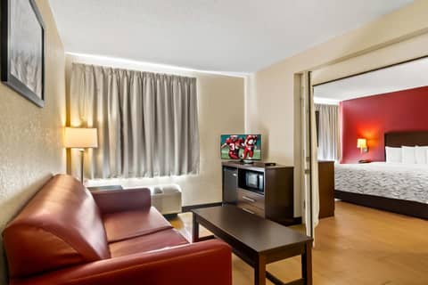 Red Roof Inn PLUS+ Jacksonville – Southpoint — photo 3