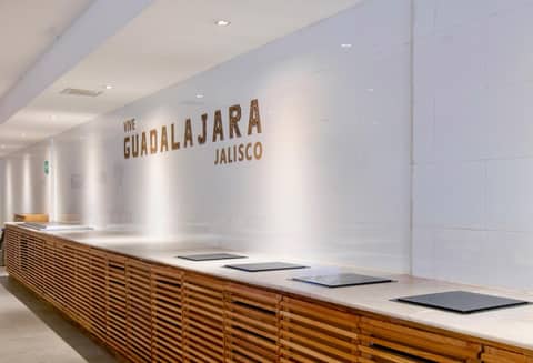 Hotel Plaza Génova Centro — dining