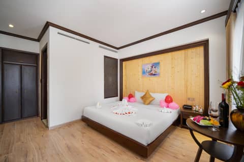 Palazzo Luxury Hotel & Bistro - Central My Khe Beach Walking Street — photo 3