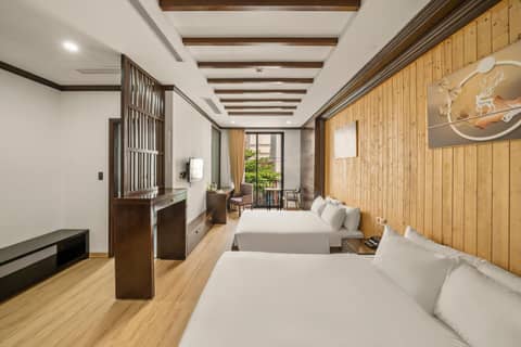 Palazzo Luxury Hotel & Bistro - Central My Khe Beach Walking Street — photo 7