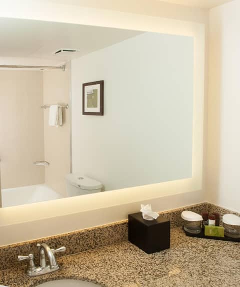 Embassy Suites by Hilton Nashville Airport — photo 9