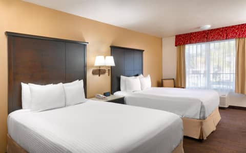Cortona Inn and Suites Anaheim Resort — photo 3