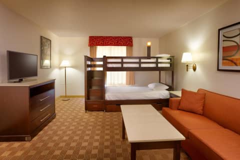 Cortona Inn and Suites Anaheim Resort — photo 8