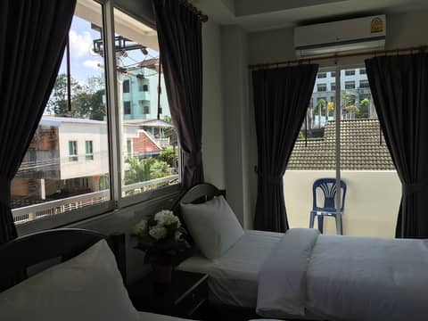 Baan Samrarn — photo 2