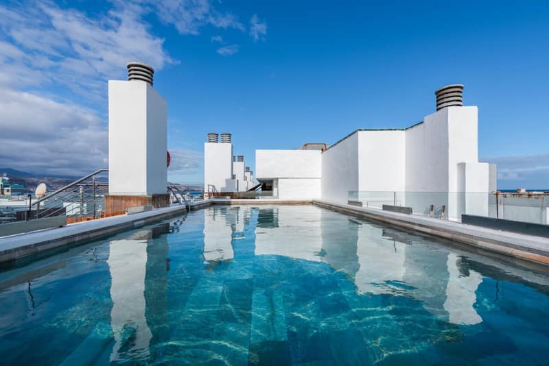 Exe Las Palmas — roof