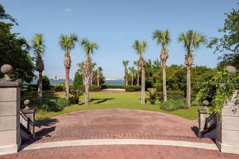 Embassy Suites by Hilton Charleston Harbor Mt. Pleasant — photo 3
