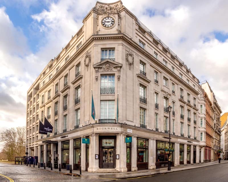 The Trafalgar St James London Curio Collection by Hilton — building