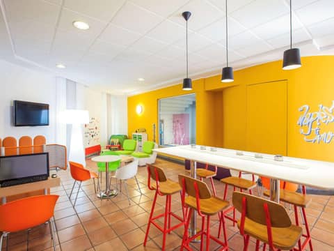 Ibis Styles Napoli Garibaldi — photo 9