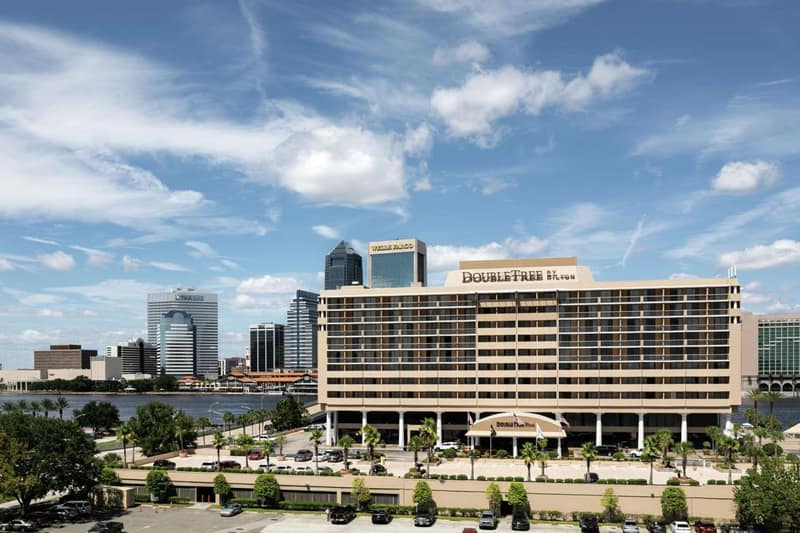 DoubleTree by Hilton Hotel Jacksonville Riverfront — building