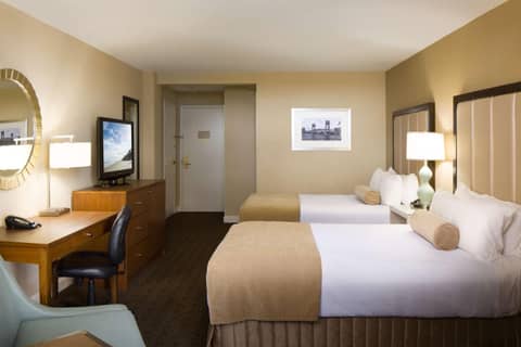 DoubleTree by Hilton Hotel Jacksonville Riverfront — photo 3