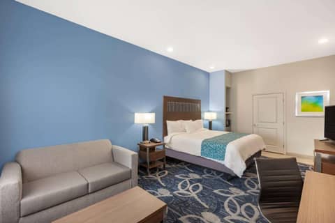 Baymont by Wyndham Houston Hobby Airport — photo 8